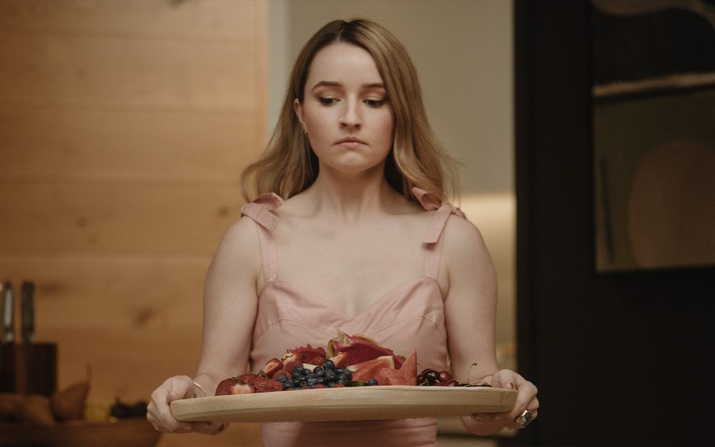 Kaitlyn Dever i Apple Cider Vinegar på Netflix