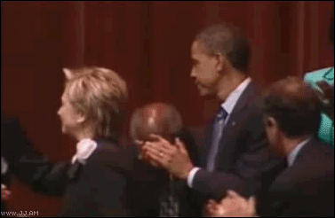 Clinton blir snuvad på en kyss. 
